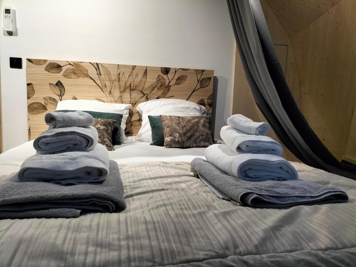 Demeure De La Garenne Bed & Breakfast Montmirail  Ngoại thất bức ảnh